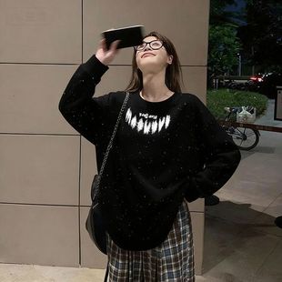 甜美风中长款圆领满天星亮片长袖卫衣印花女款秋冬款宽松显瘦上衣