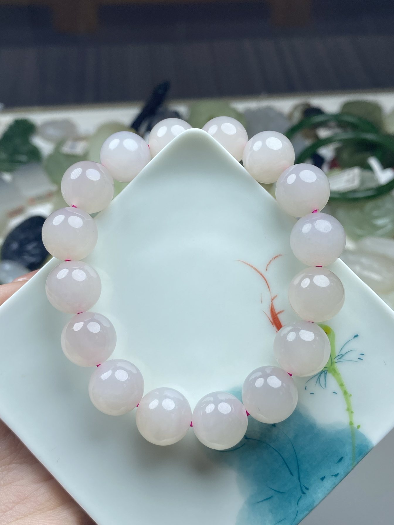 和田玉（珠宝）藕粉手串天然玉石圆珠手链男女佛珠手持12mm