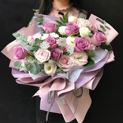 【天蝎座幸运花】19枝紫玫瑰戴安娜混搭，配洋桔梗花束