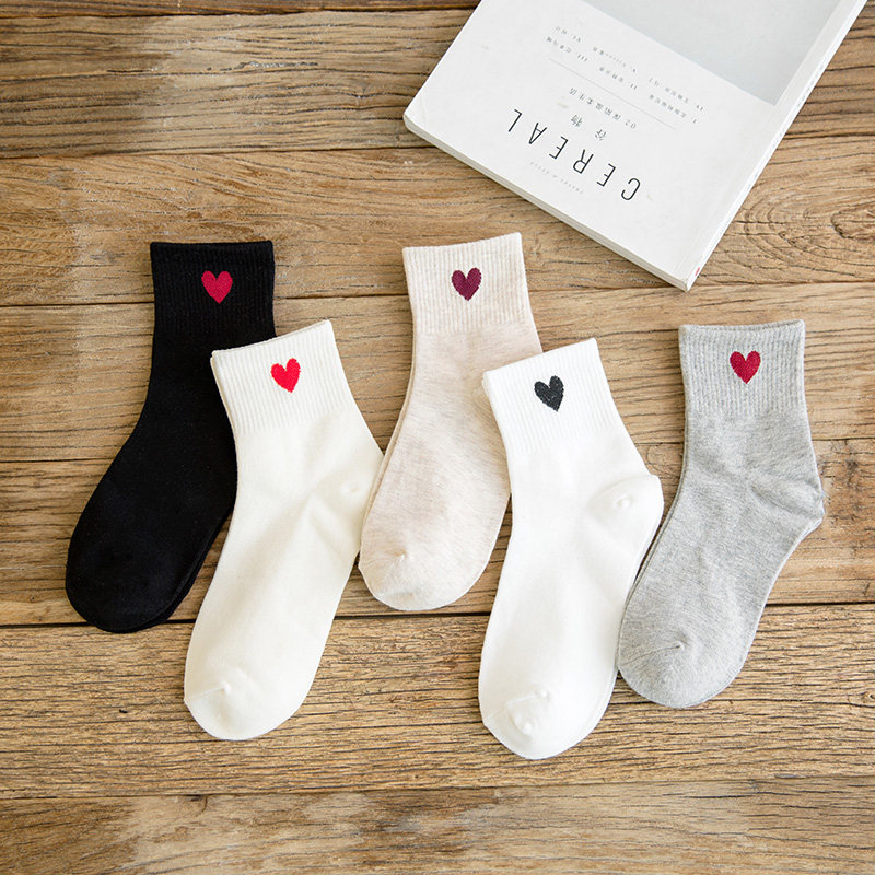 袜子女中筒袜学院风ins潮浅色可爱女袜韩版春秋纯棉底个性棉袜夏在类目 女士内衣/男士内衣/家居服, 短袜/打底袜/丝袜/美腿袜中 - 来自Buy2taobao.com提供专业的淘宝代购服务