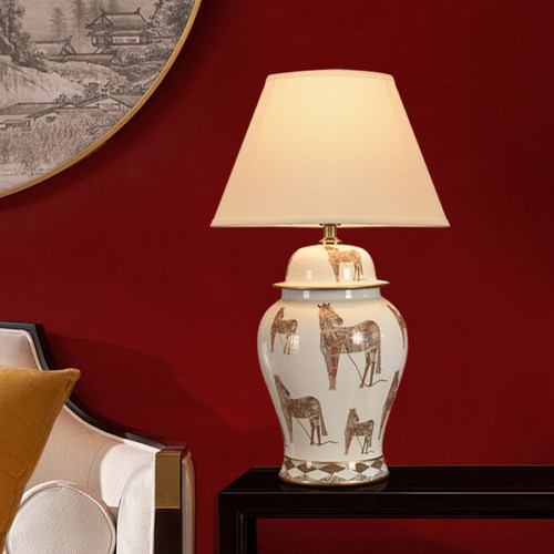 东方巴黎“东方骏马”台灯摆件