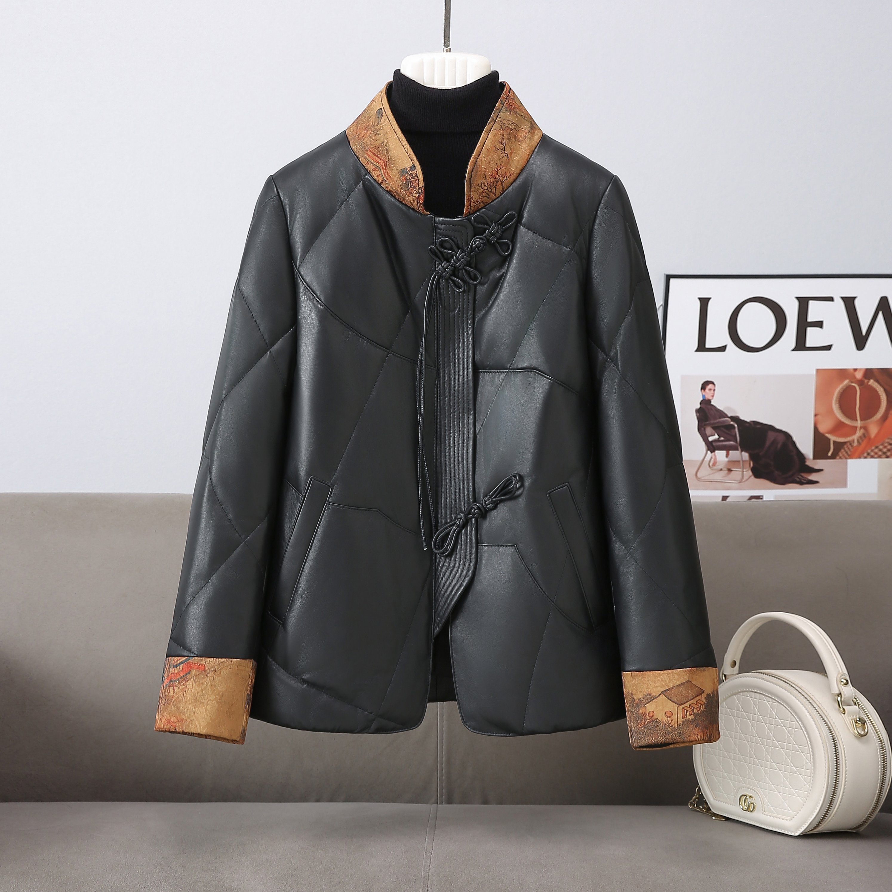 2025新款海宁真皮羽绒服女中国风妈妈装鹅绒绵羊皮衣短款外套盘扣