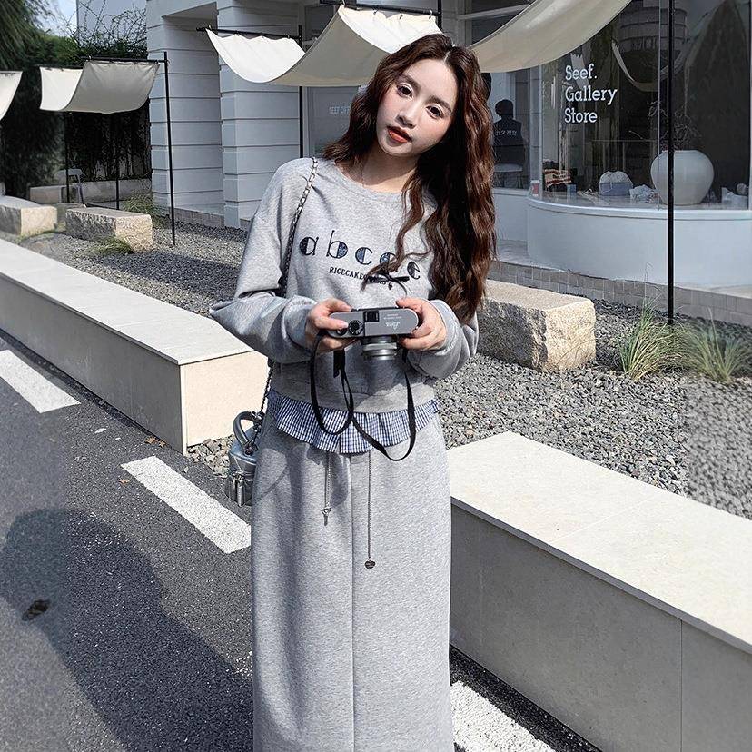 灰色系休闲运动套装女202件5秋季半新款慵懒松弛C090-890感卫衣身