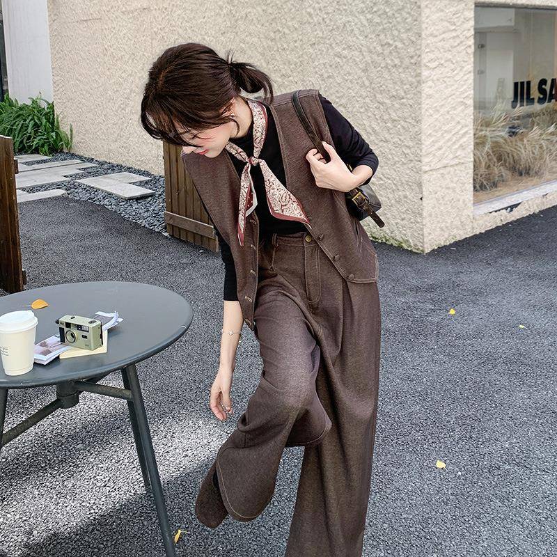 复古美拉德松弛套腿女2025秋新款复古VC301-130感领马甲装垂感阔