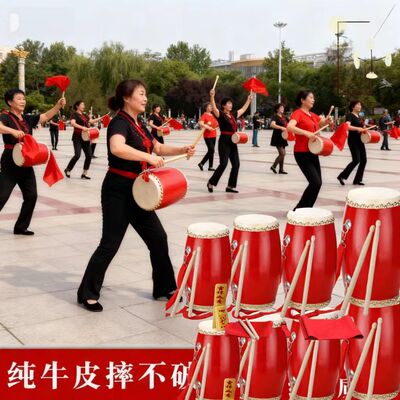 广场舞腰鼓扭秧歌展现舞者自信