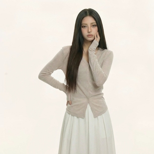 春季韩系简约V领长袖针织开衫女薄款修身显瘦气质百搭开衫式上衣