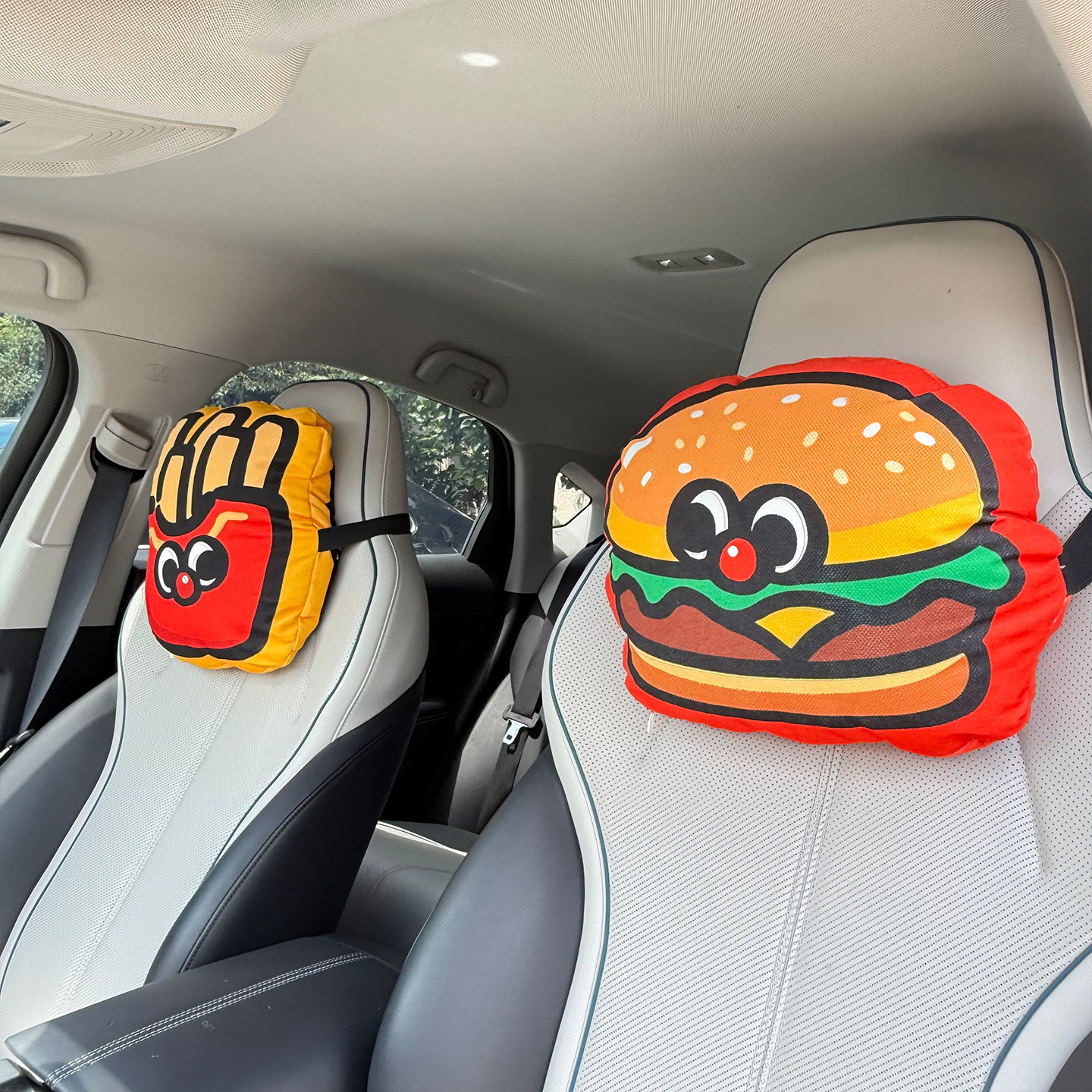 多巴胺卡通汽车头枕护颈枕