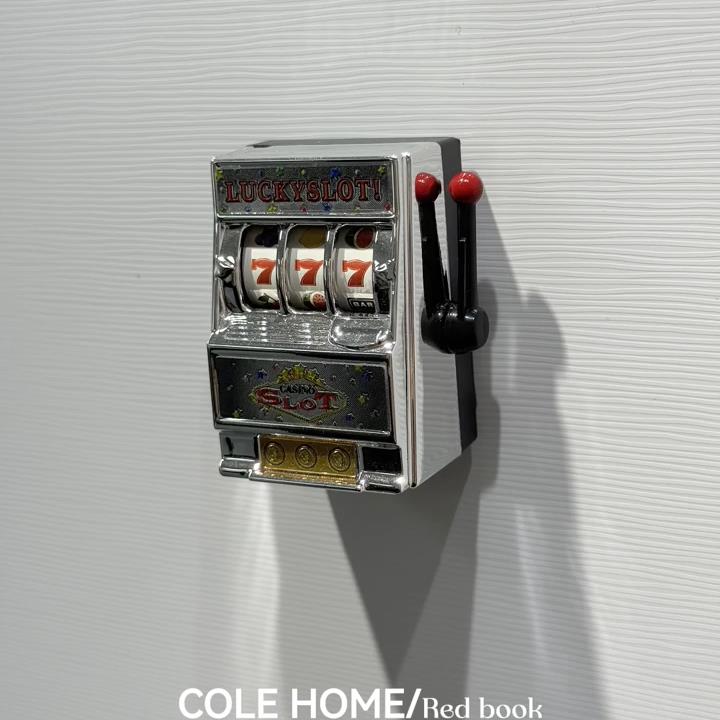 澳门冰箱贴水果机老虎机幸运777摇奖机旅纪念品创意礼品送礼好物