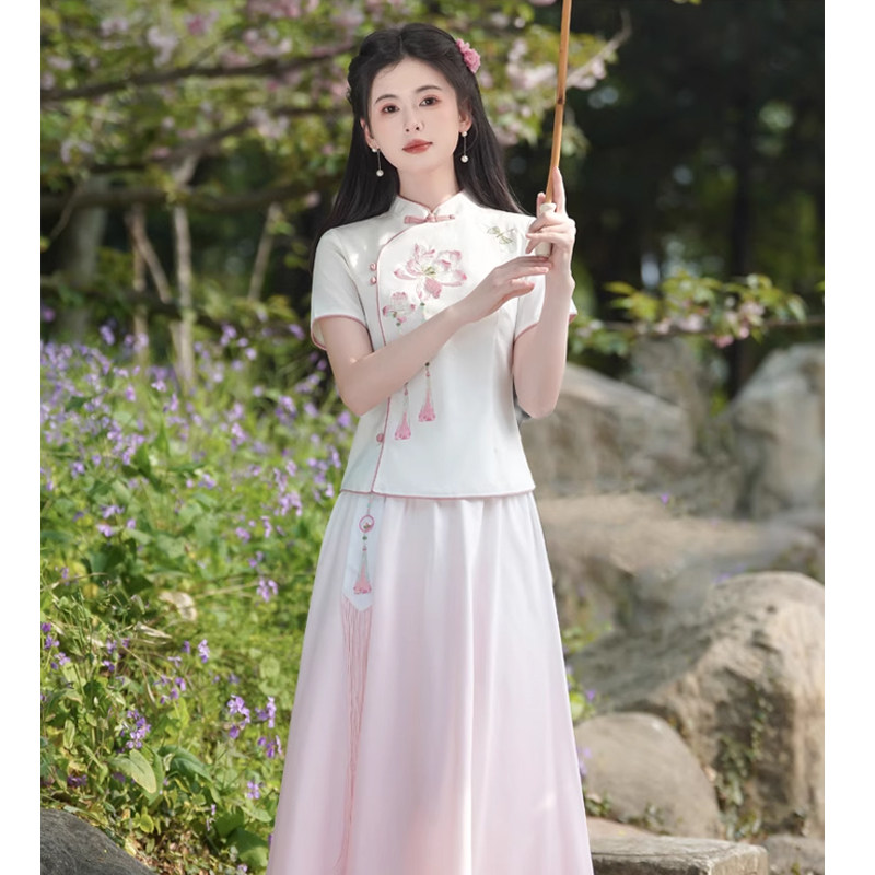 新中式国风汉服套装女2026新款日常可穿刺绣唐装改良旗袍上衣茶服