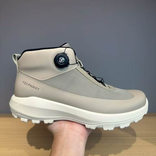 2025新款秋冬男士马丁靴高帮潮款软底轻便旋转扣户外登山靴休闲鞋