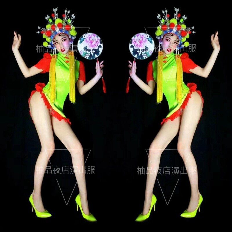 元旦新年夜店国潮戏剧头饰演出服