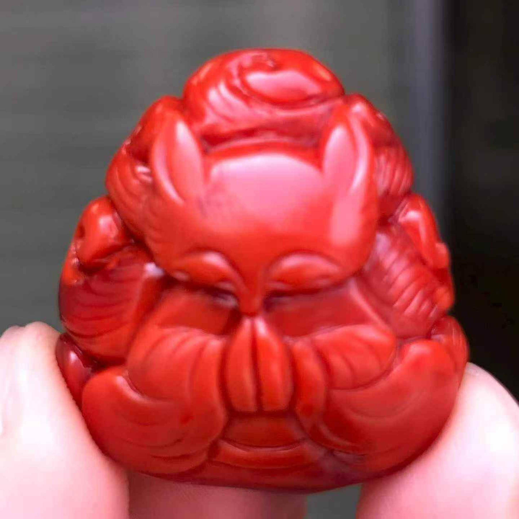 精品南红云南保山哑光柿子锦红九尾狐吊坠颜色红润雕刻挂件百搭款