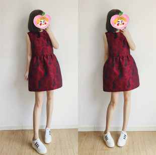 暗红色秋冬简约收腰显瘦可爱连衣裙生日新年聚会漂亮新款背心裙