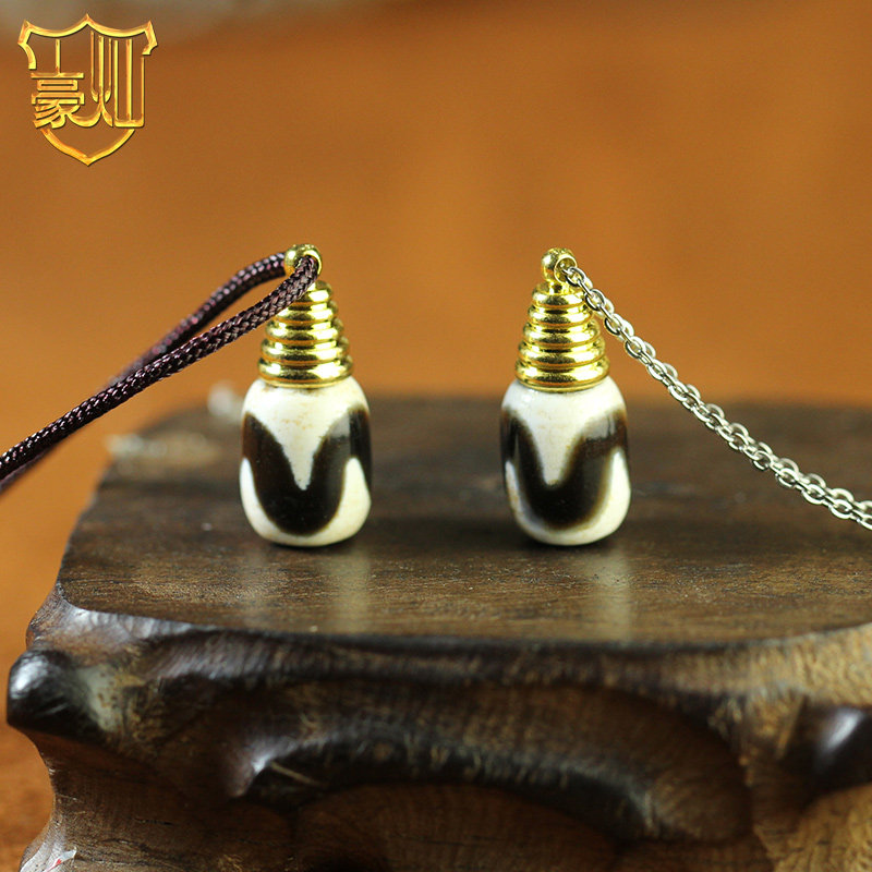 天珠项链女虎牙西藏玉髓玛瑙九眼原石饰品原创设计小众天眼项链男