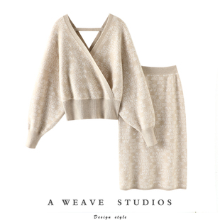 女羊绒毛衣宽松半身裙子加厚套装 羊绒衫 提花V领蝙蝠袖 豪门贵太