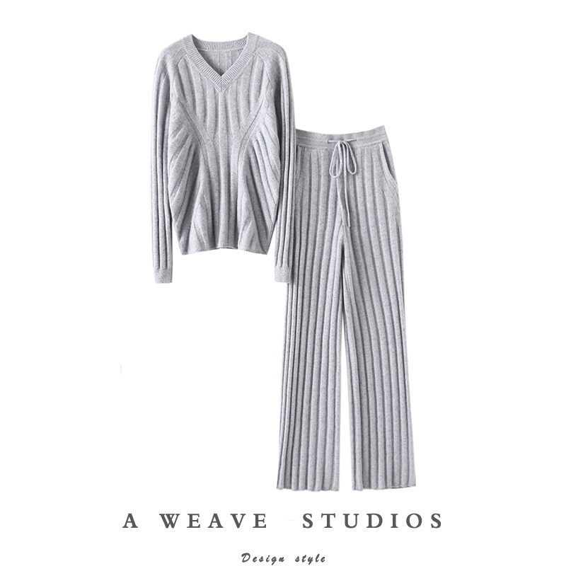 启超看见果断收！！加厚V领羊绒衫女套装纯羊绒裤子女直筒裤冬,女装/女士精品,羊绒衫,淘宝优惠券,粉丝福利购,淘宝优惠卷