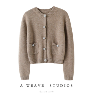 好精致太奢了 女圆领纯羊绒毛衣针织小外套 粗针加厚纯山羊绒开衫