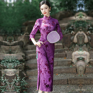 2024春夏新款中国风植绒扎染长款复古旗袍女装连衣裙显瘦连衣裙