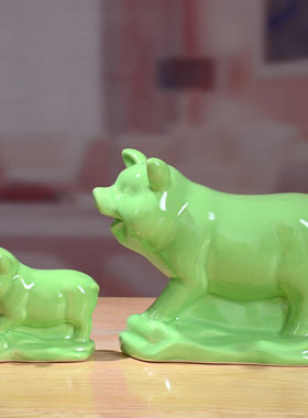 绿色动物吉祥大小号鼠年生肖猪