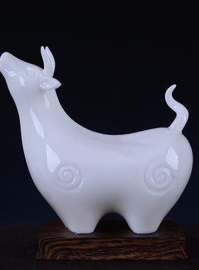 陶瓷生肖牛招财风水白色开业礼品