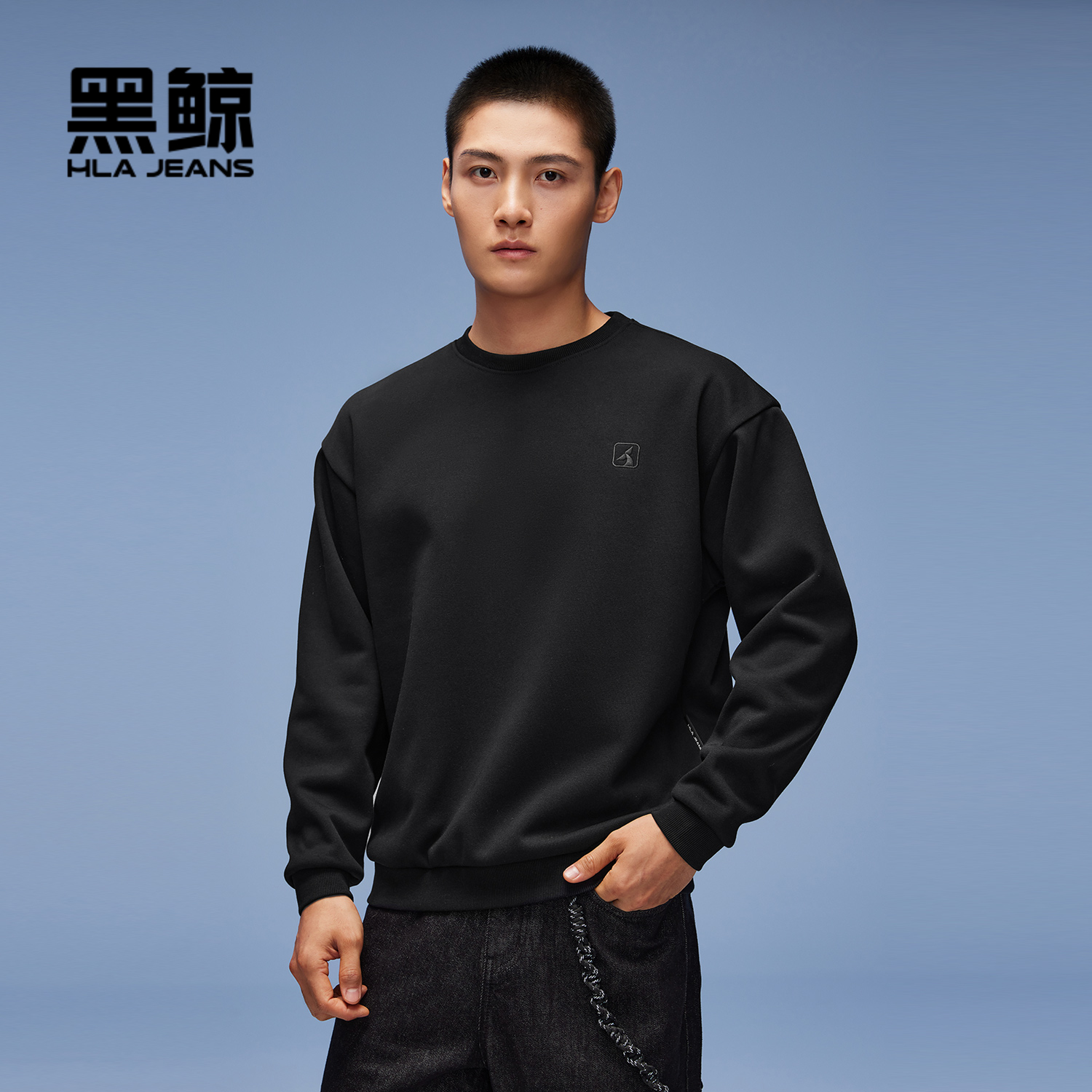 罗纹圆领 鲸鱼尾标绣花 复合绒面料