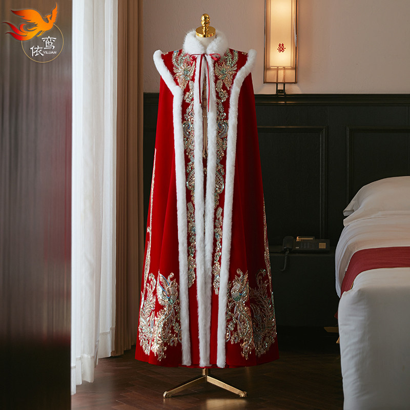 冬季保暖秀禾服披风新娘结婚中式毛领披肩汉服丝绒斗篷长款中国风