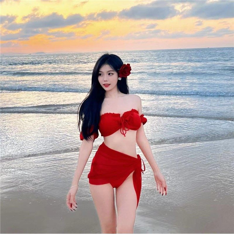 Summer网红同款显白红色比基尼性感辣妹纯欲度假裙式分体泳衣女