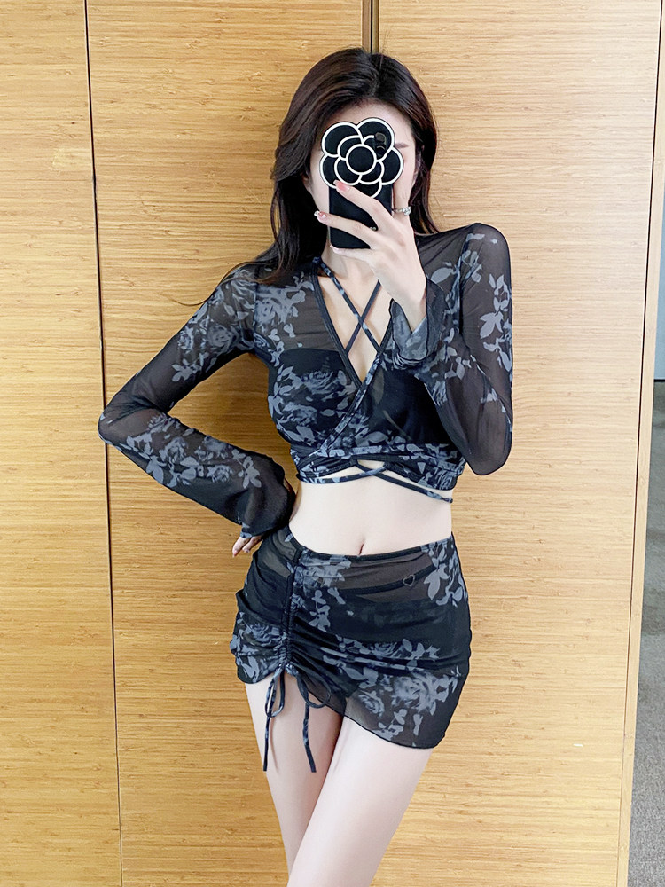 辣妹比基尼三件套性感绑带小胸聚拢遮肚显瘦2024新款保守泳衣女夏