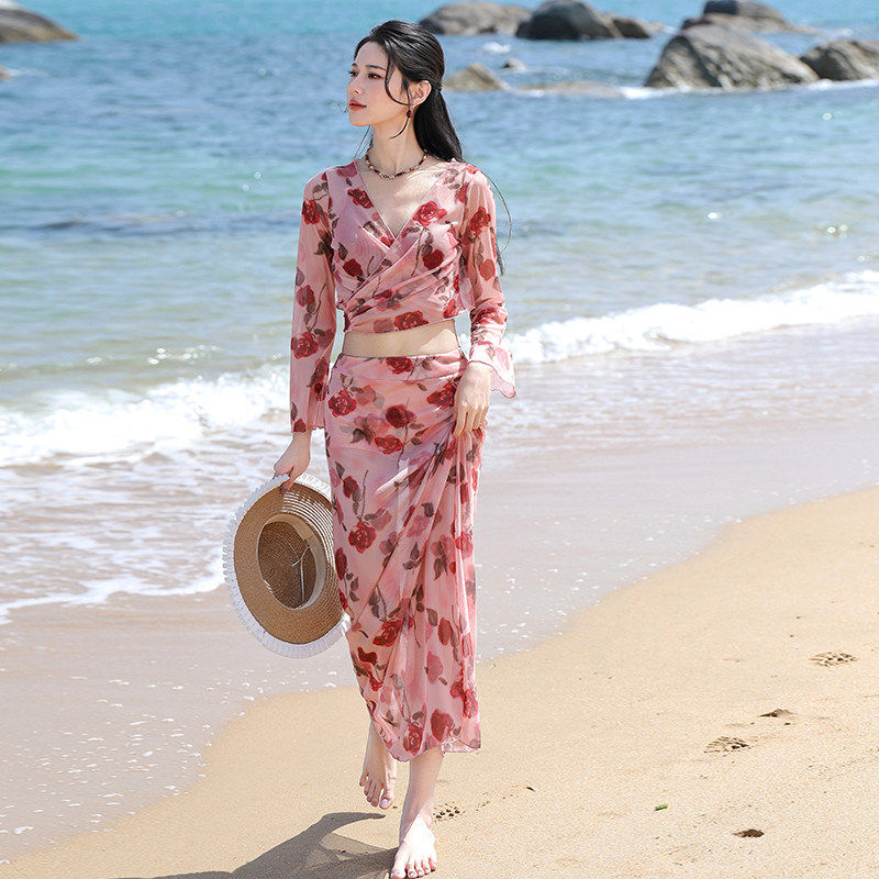 泳衣女2025新款花色比基尼分体四件套长裙防晒海边度假风性感高级
