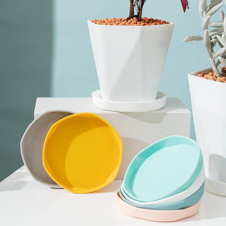 Nordic Flower Pot Tray Thickened Plastic Water Dish Round