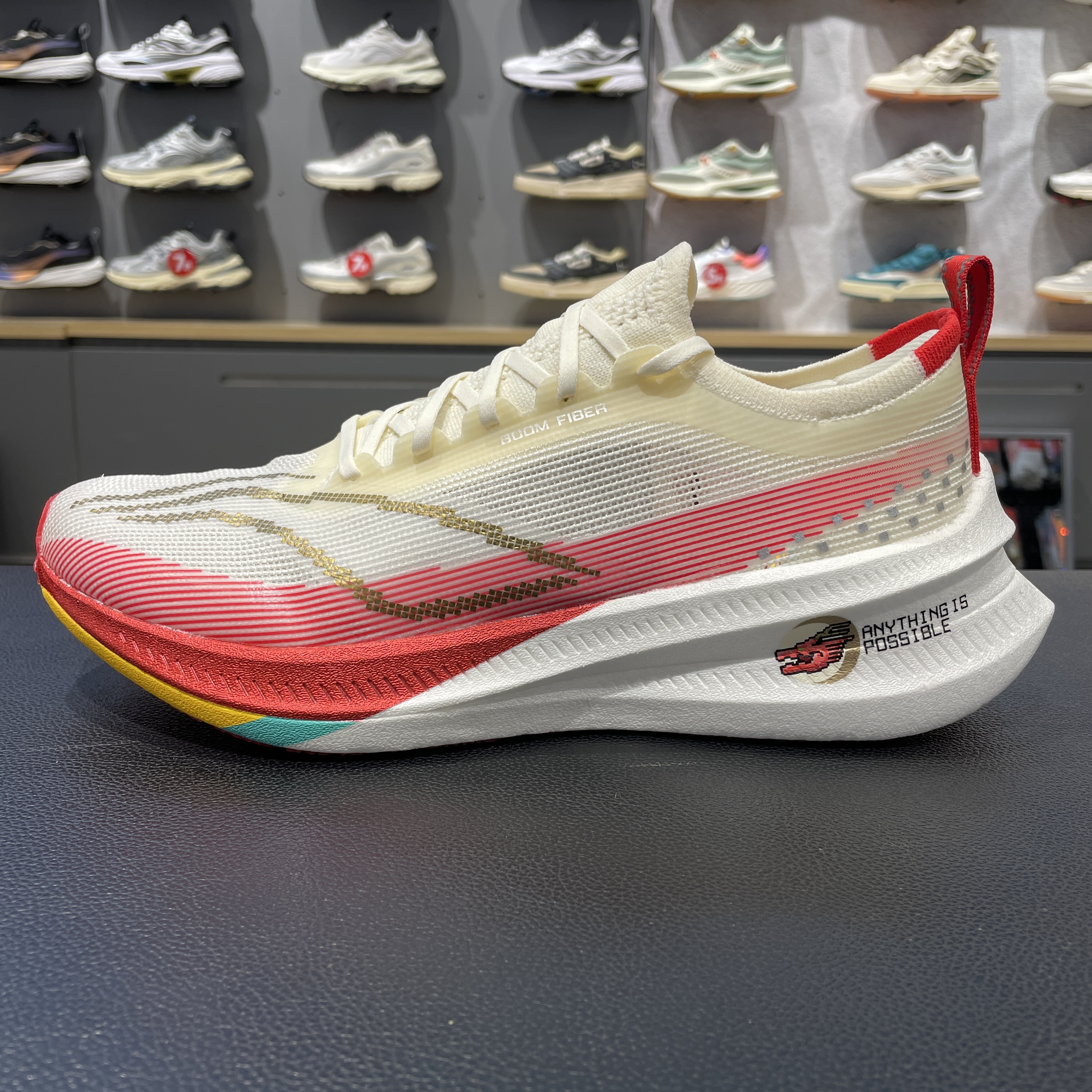 李宁男女跑步鞋高回弹