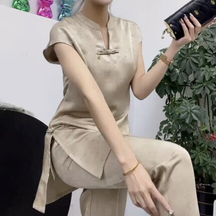 2026年夏季新款轻薄款新中式国风盘扣短袖上衣八分裤时尚套装女