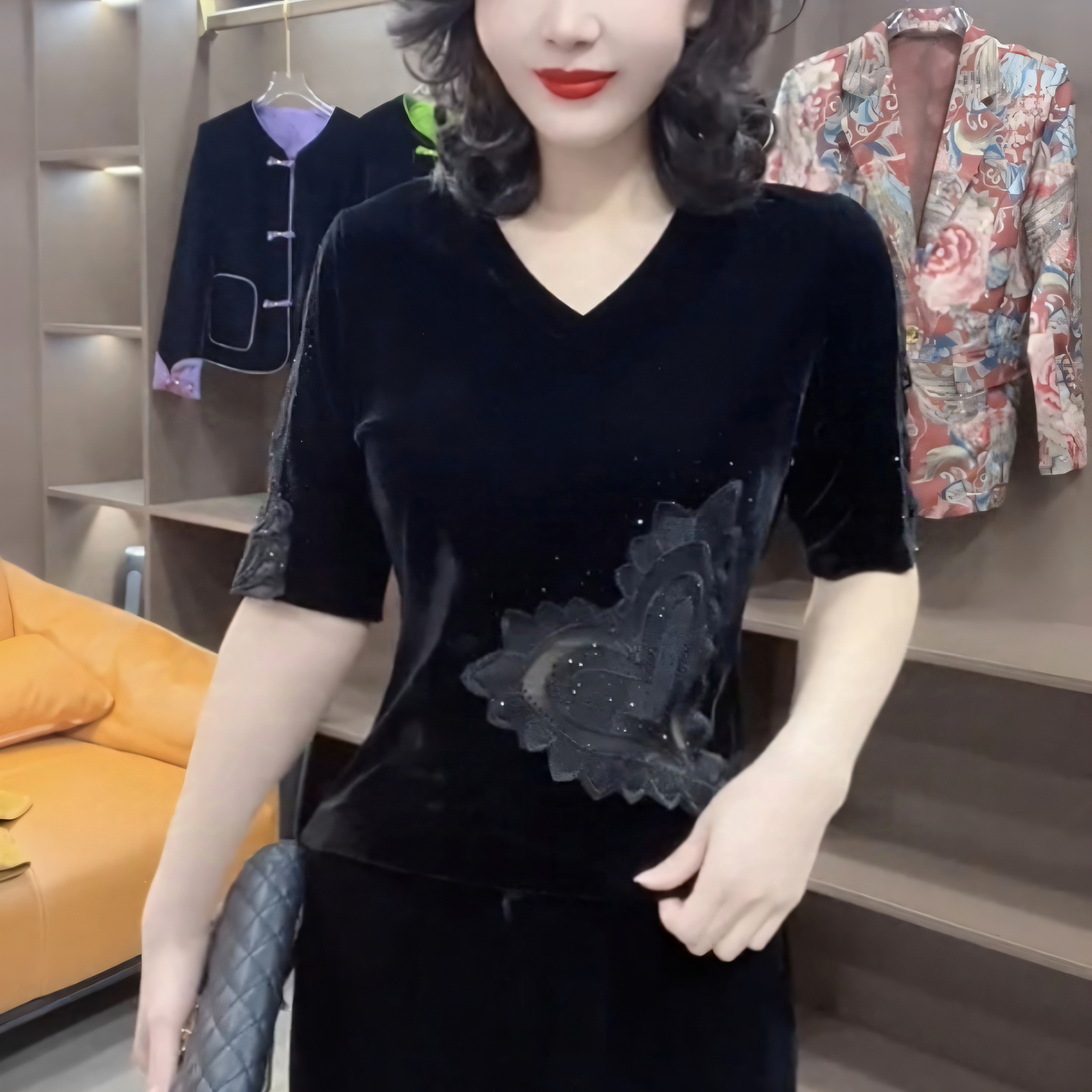 法式修身短袖丝绒V领T恤小衫女百搭打底衫金丝绒蕾丝镂空黑色上衣