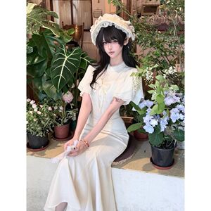 白绣球絮语 韩系富家千金连衣裙夏季约会穿搭优雅风气质收腰长裙