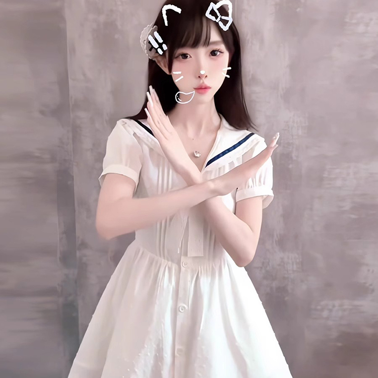 独特漂亮小个子学院风收腰显瘦短裙高级感白色海军领连衣裙子女夏