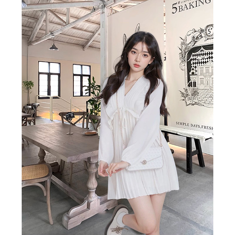 雪纺连衣裙女夏季日系甜美气质设计感小白裙收腰显瘦V领a字短裙