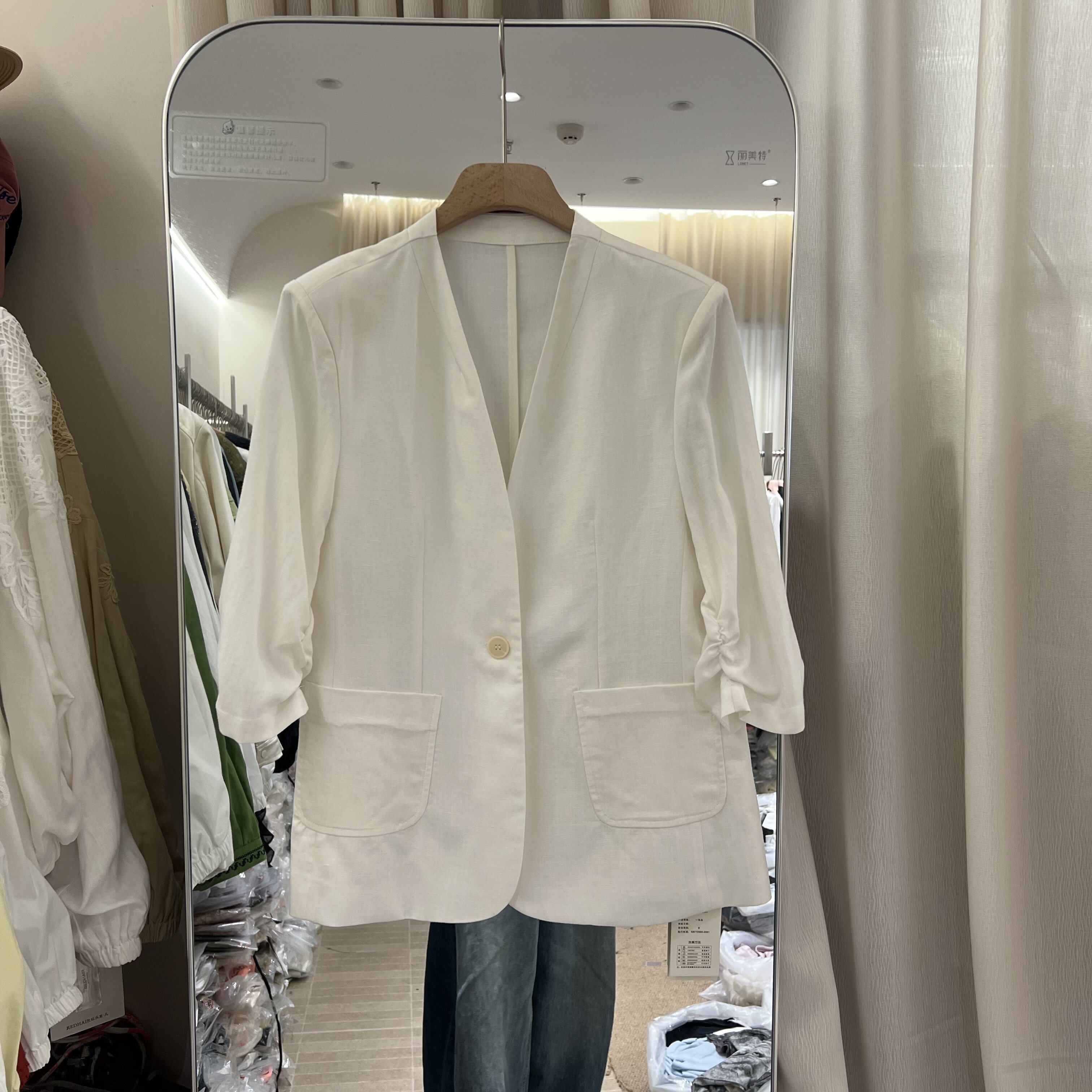 薄款V领七分袖天丝亚麻西装外套女2026夏气质显瘦一粒扣西服上衣