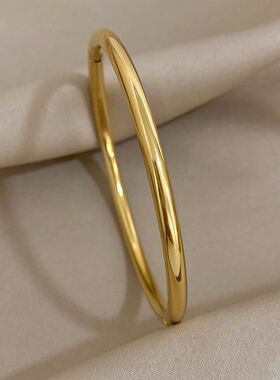 Greatera Waterproof Polished Stainless Steel Cuff Bracelet B