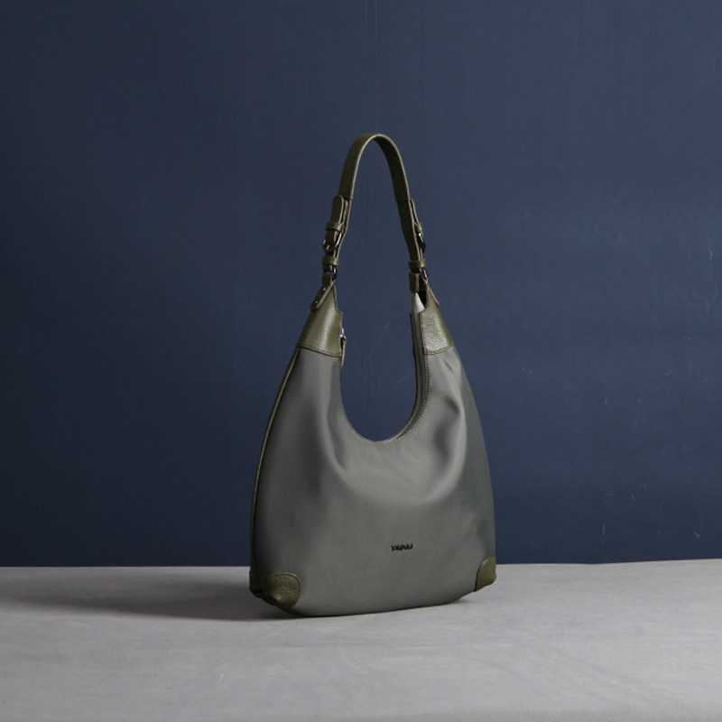 YaDai/娅黛尼龙布单肩包女2025新款潮腋下包手提帆布原创设计品牌