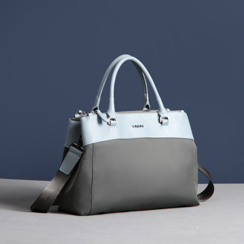 娅黛小众品牌尼龙配真皮撞色三袋口高级感包包女手提大容量斜挎包,箱包皮具/热销女包/男包,通用款女包,淘宝优惠券,粉丝福利购,淘宝优惠卷