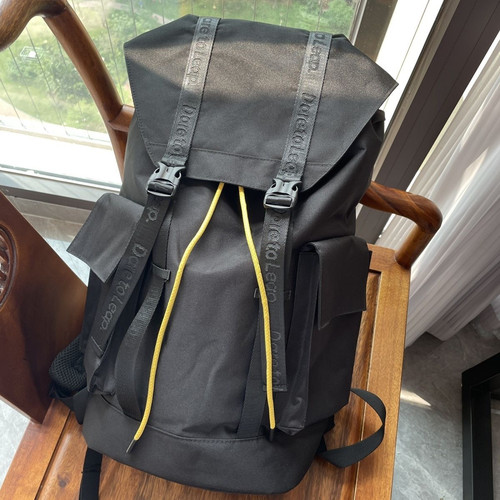 真我Tech Backpack同款简约书包 男女轻便防水电脑双肩包