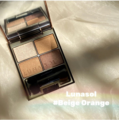 绝版现货日月晶采眼影02Beige Orange 21年产有塑封