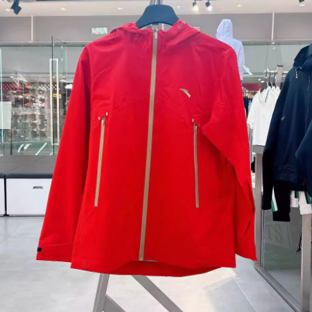 安踏正品中国风暴甲款男装2024秋季新款防水单层冲锋衣152437605