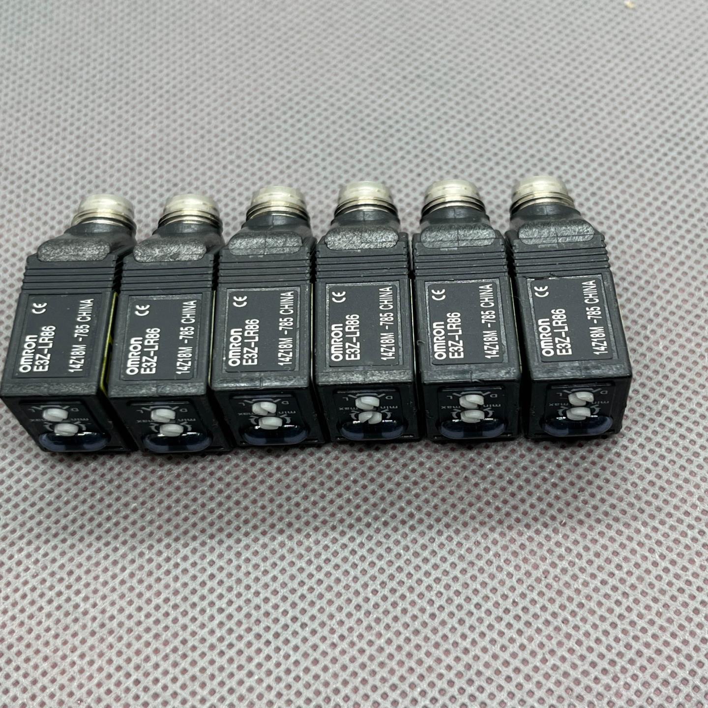 激光传感器E3Z-LR86E3Z-LL88E(雅子机械）