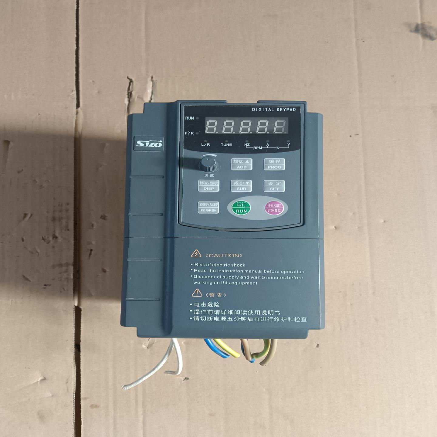{雅致商行}中驱 ZQ511-004G3B 40kw 380V变频器