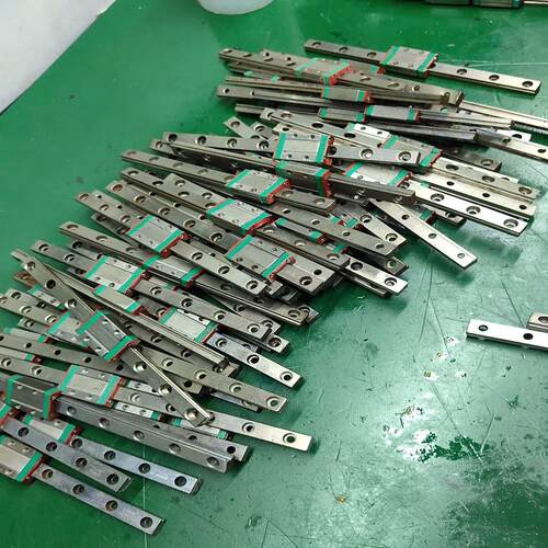 {雅致商行}212ZMGN9导轨滑块 轨长 15cm 一轨一块
