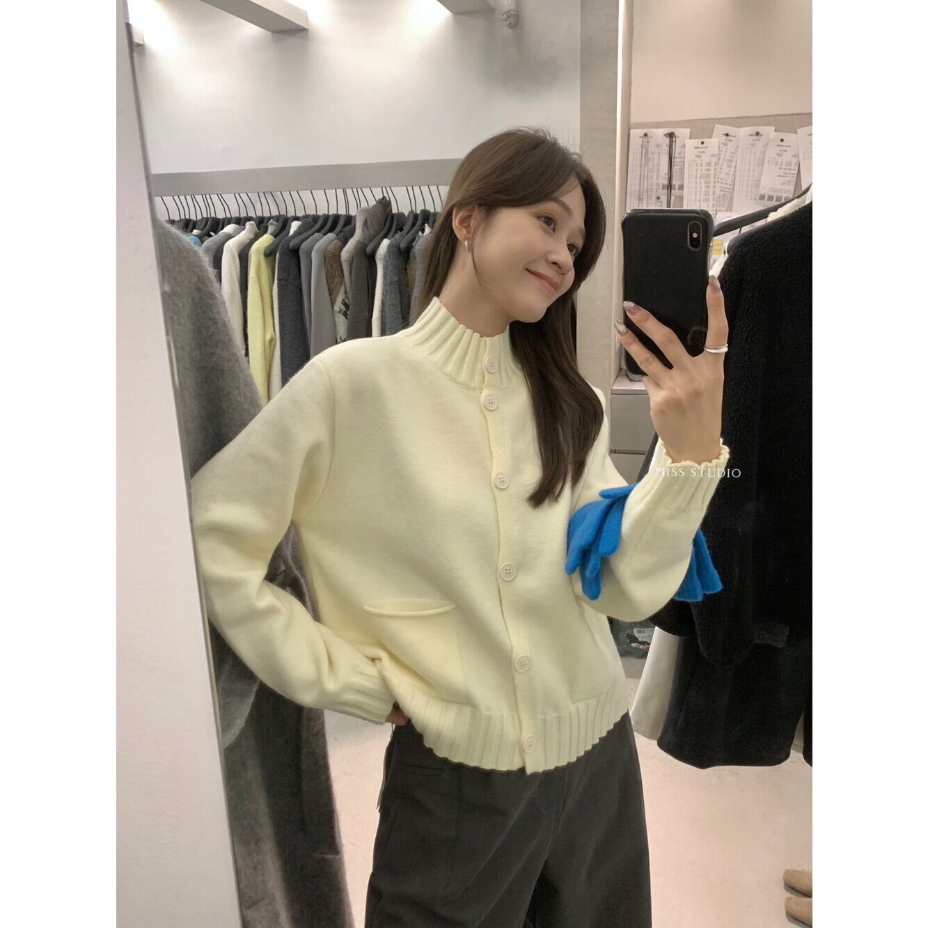 【MISS密思家】韩系松弛百搭坑条领双口袋开衫保暖毛衣女装A0847