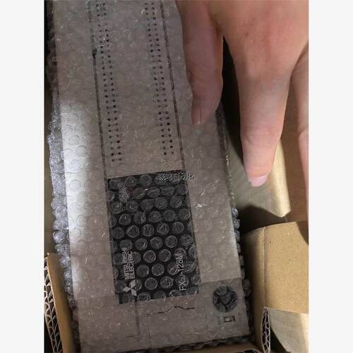 三菱PLCFX3U-128MT/ES-A