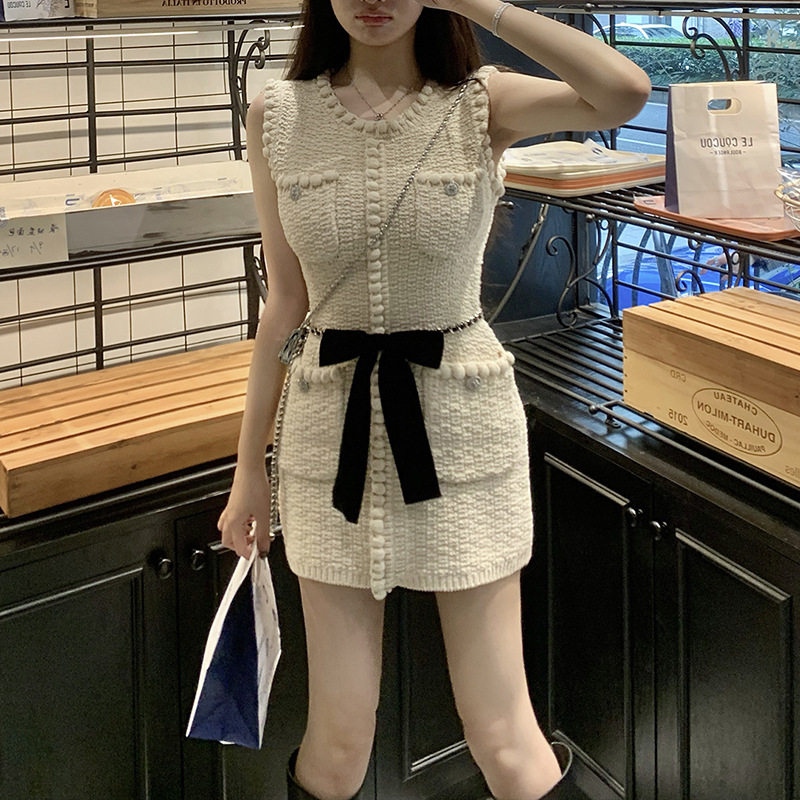 富家千金小香风针织连衣裙女内搭裙子包臀气质显瘦热卖潮流高级感