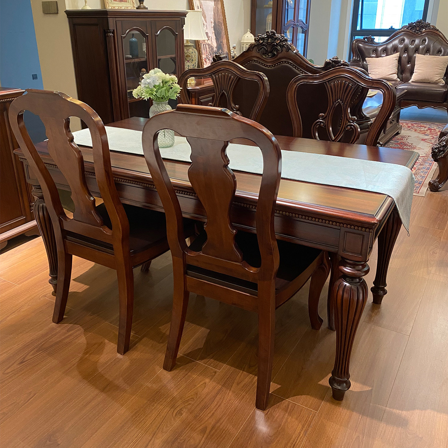 美式纯全实木餐桌椅组合饭桌子轻奢复古餐厅家用长方形餐台小户型